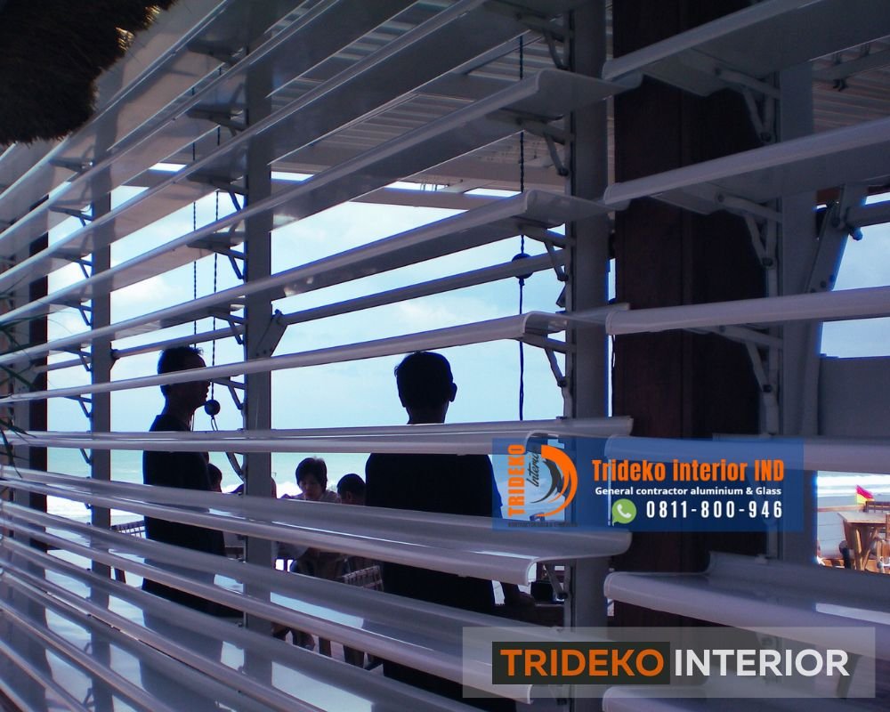 Kisi-Kisi Aluminium Buka Tutup